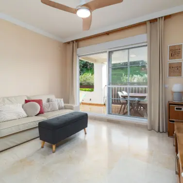 Venta de apartamento en planta media en Benalmadena