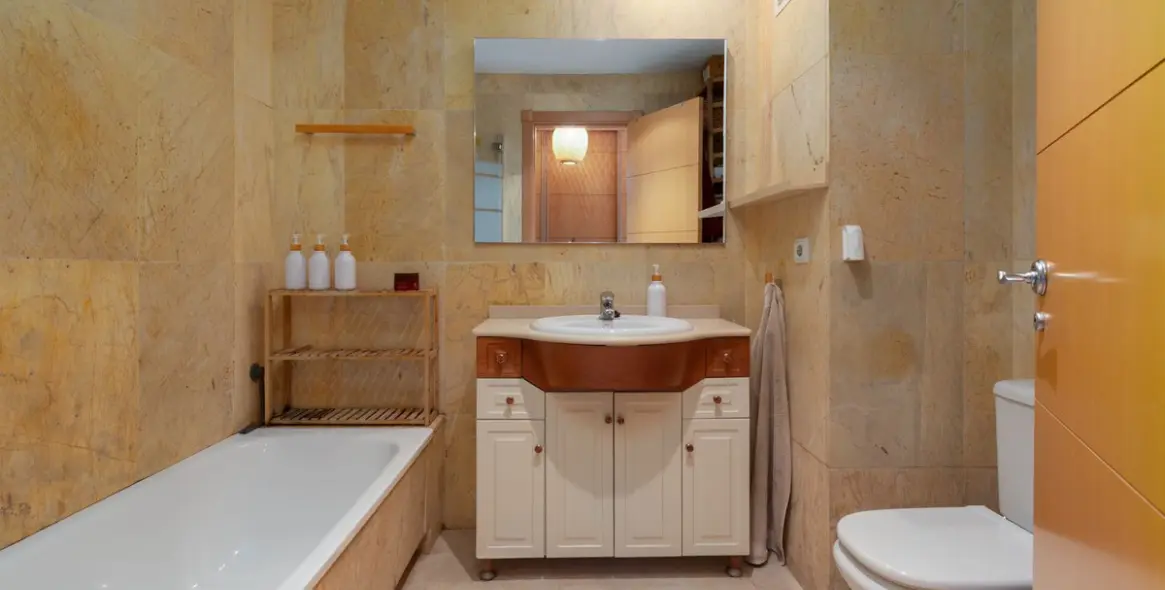 Sale of middle floor apartment in Benalmadena 18