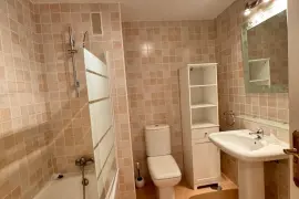 Image 6 thumb
