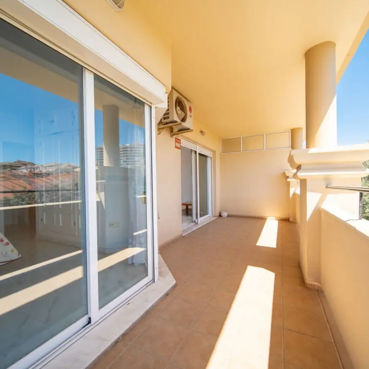 Sale of middle floor apartment in Los Pacos