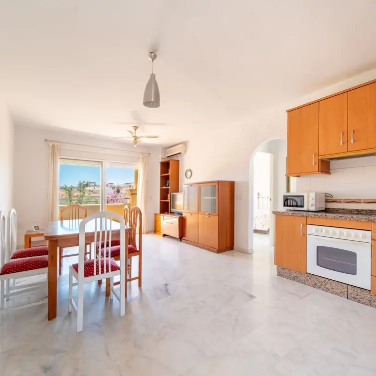 Sale of middle floor apartment in Los Pacos