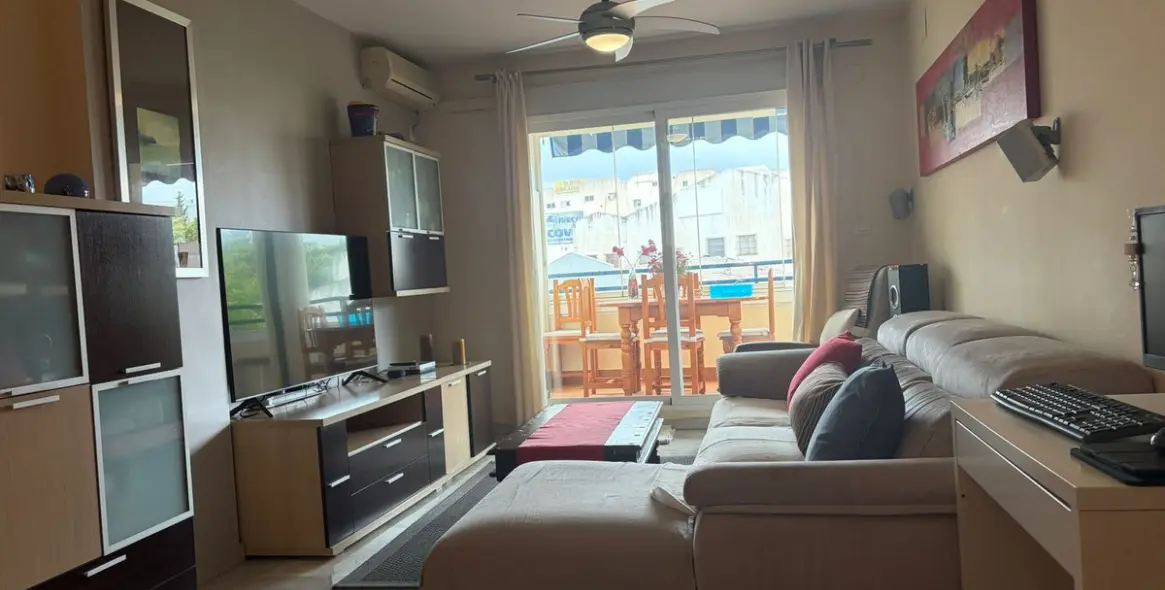 Venta de apartamento en planta media en Marbella 14