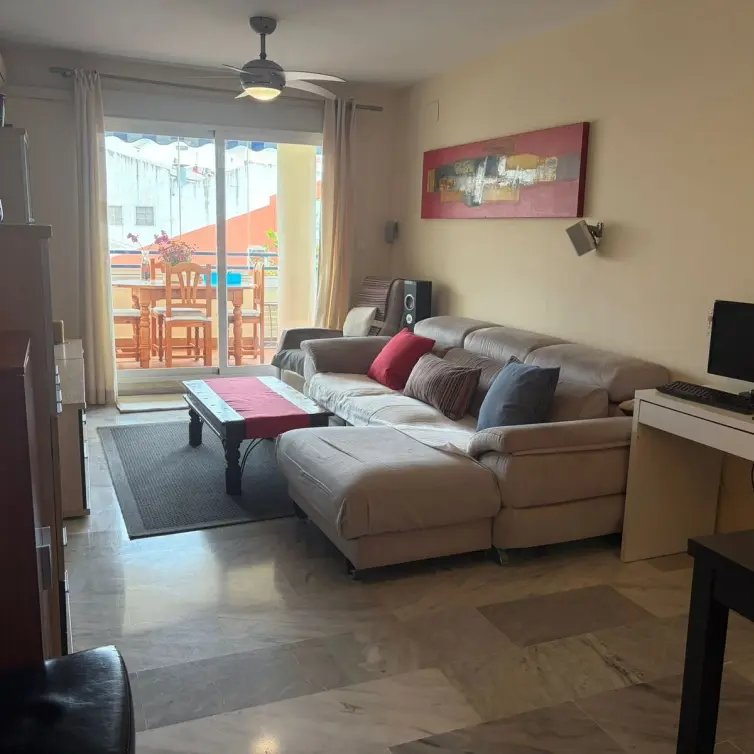 Sale of middle floor apartment in Marbella