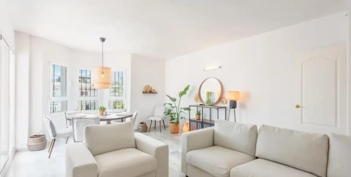 Sale of penthouse in Nueva Andalucía 3