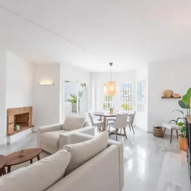 Sale of penthouse in Nueva Andalucía