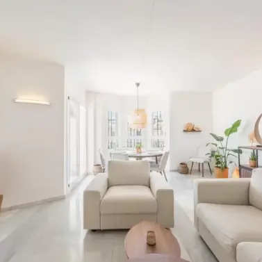 Sale of penthouse in Nueva Andalucía