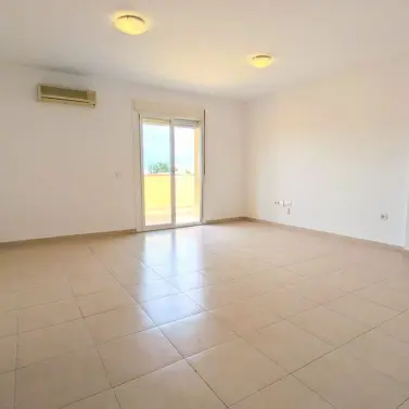 Venta de ático en Las Lagunas