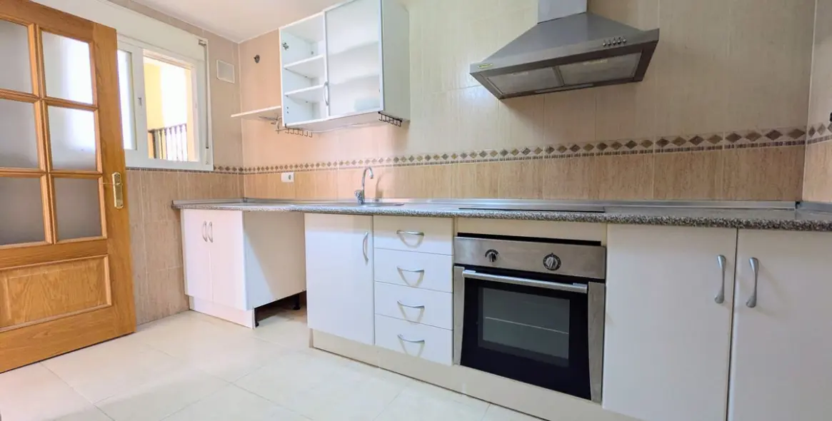 Sale of penthouse in Las Lagunas 23