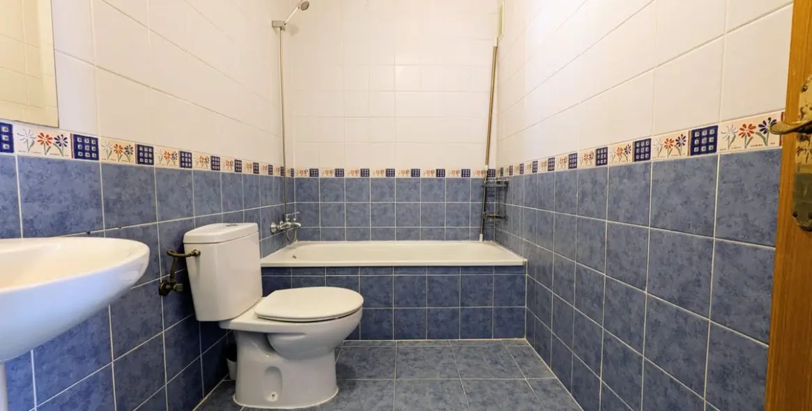 Sale of penthouse in Las Lagunas 25