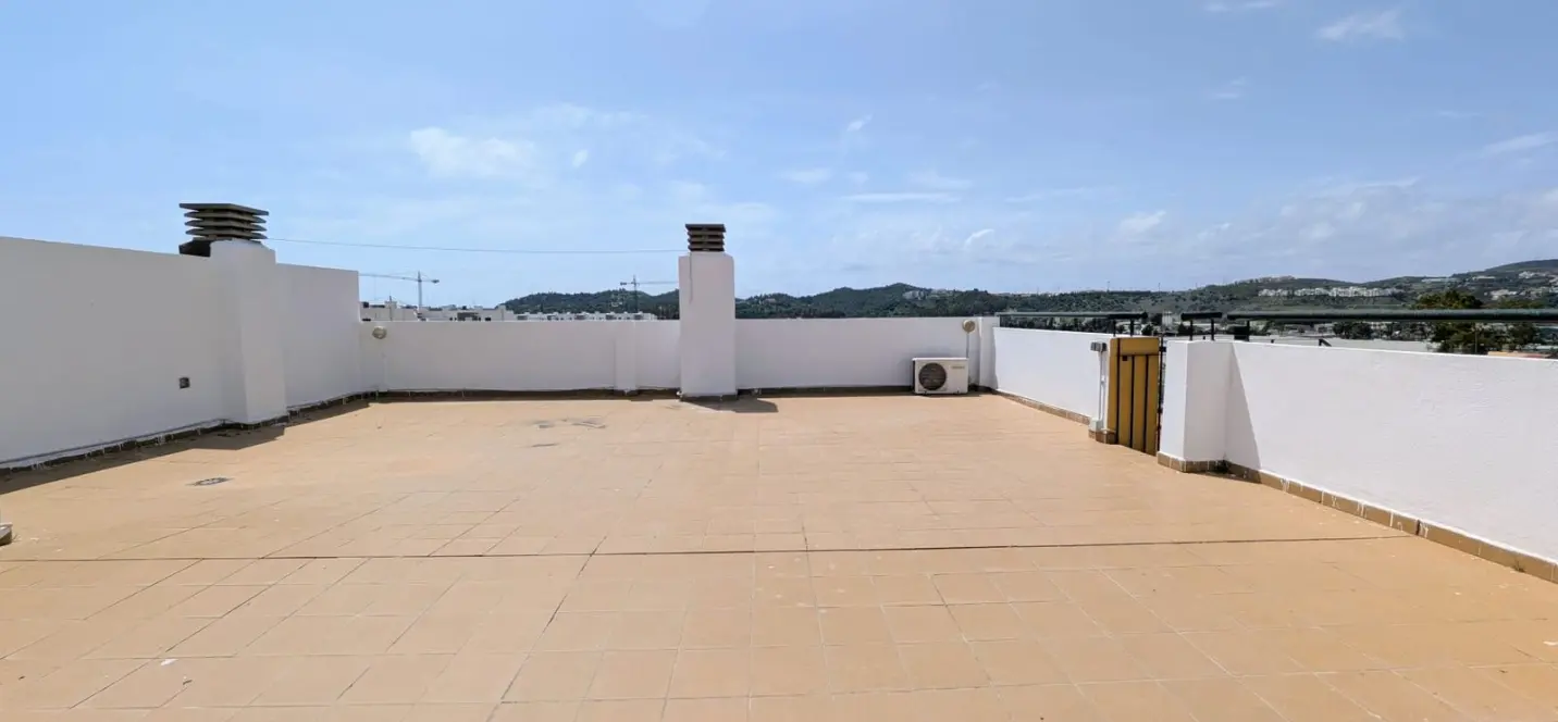 Продажа пентхауса в Las Lagunas 2
