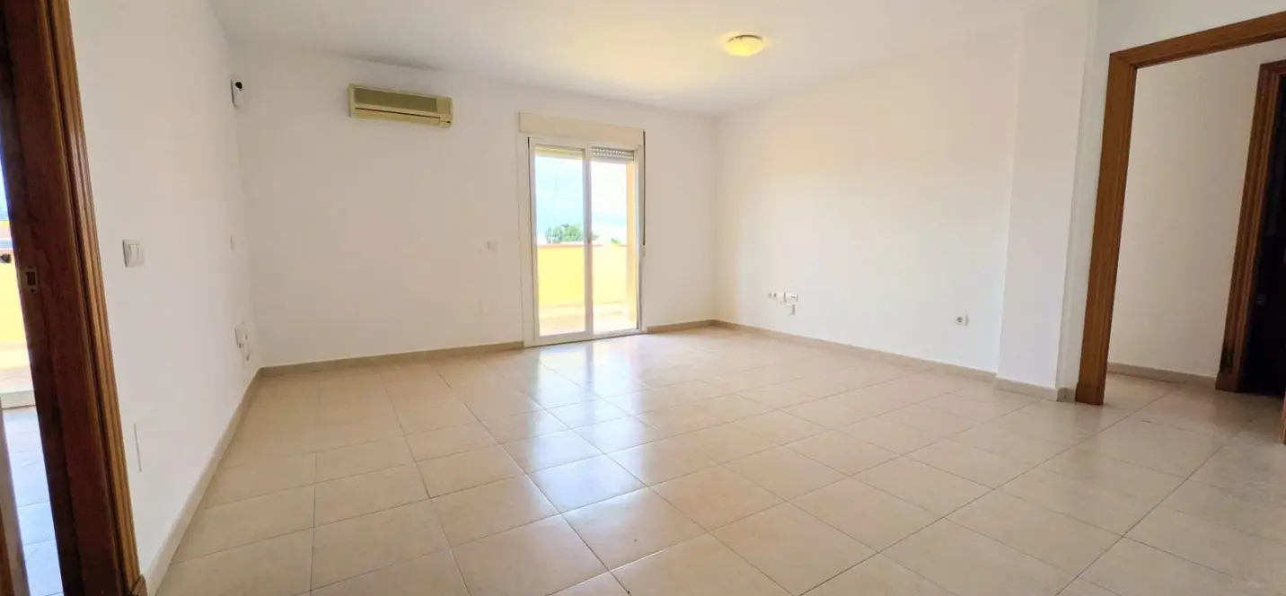 Продажа пентхауса в Las Lagunas 4