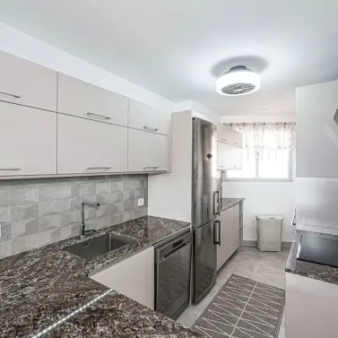 Sale of middle floor apartment in Torreblanca