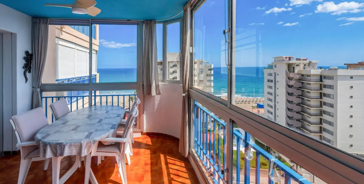Sale of middle floor apartment in Torreblanca 9