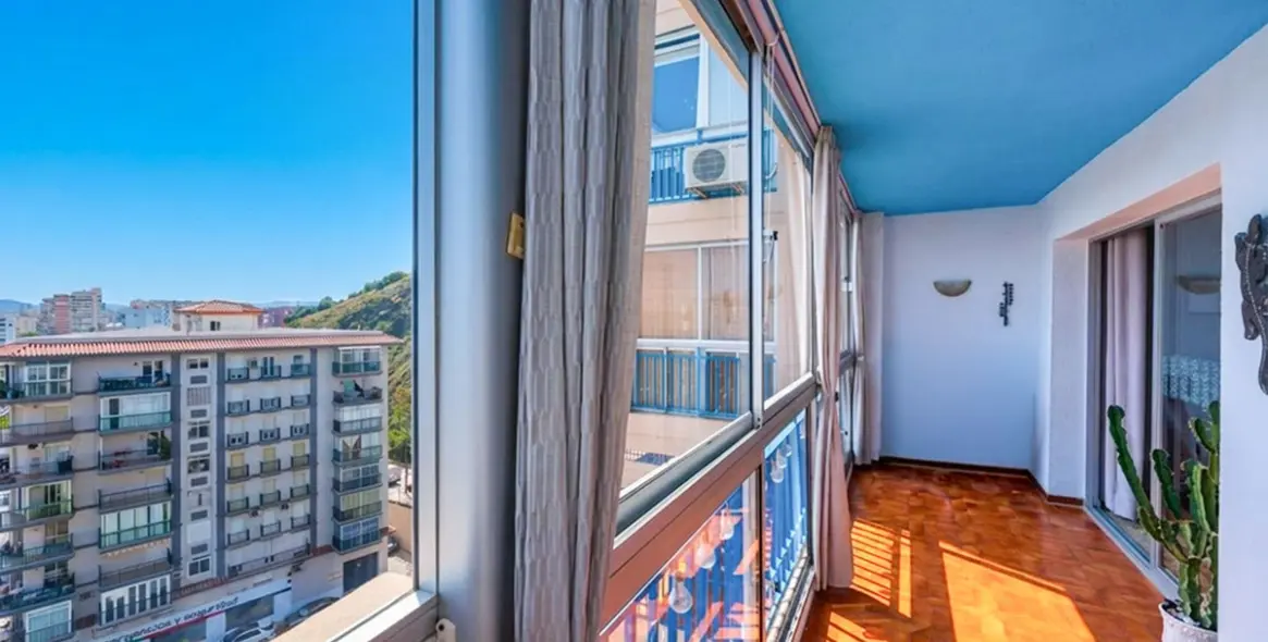 Sale of middle floor apartment in Torreblanca 10
