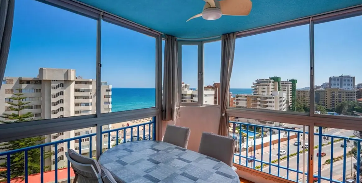 Sale of middle floor apartment in Torreblanca 14