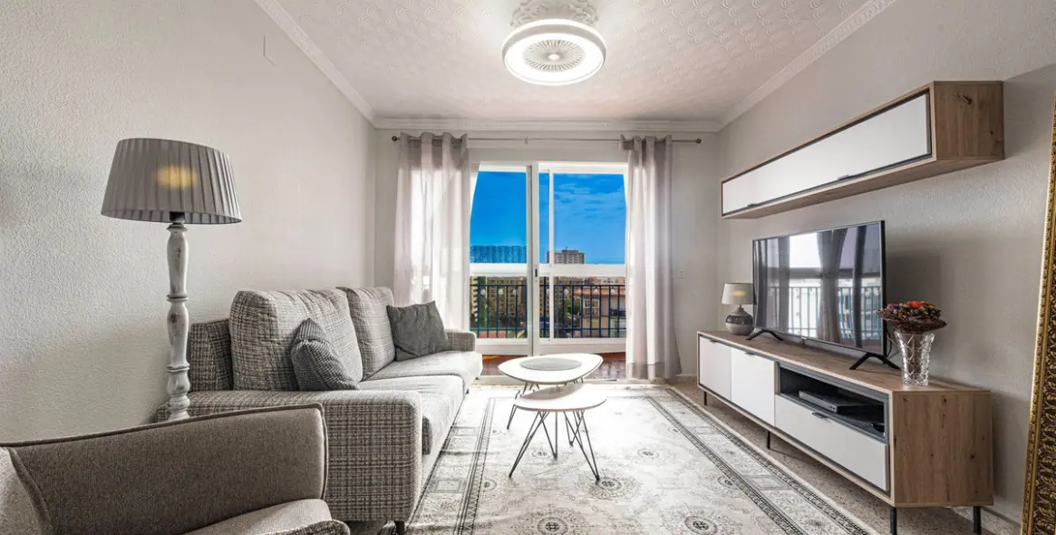 Sale of middle floor apartment in Torreblanca 20
