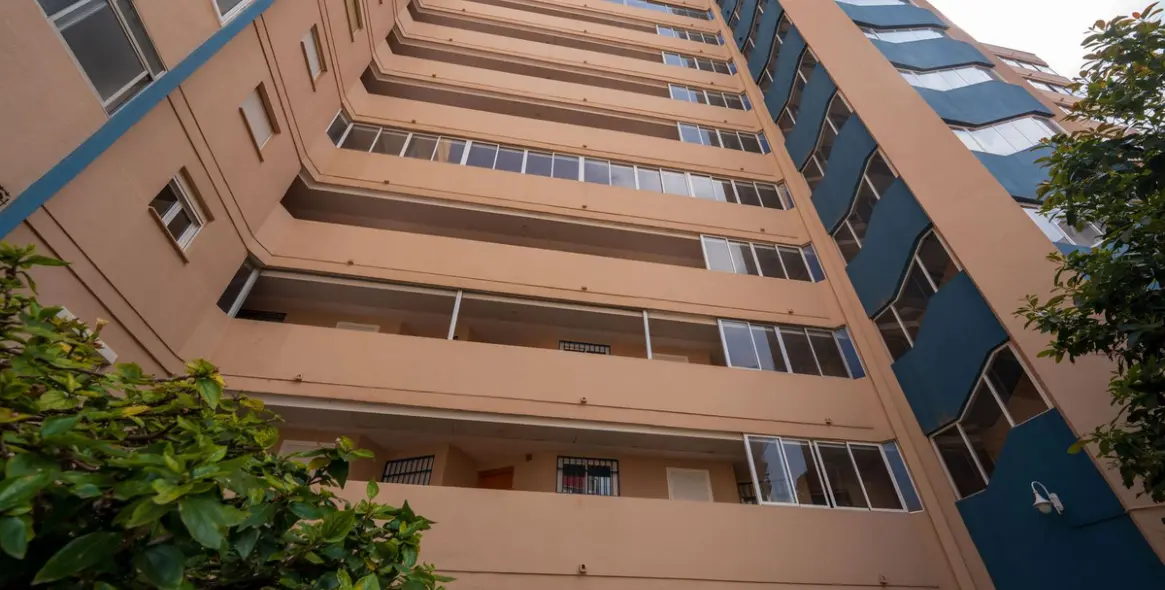 Sale of middle floor apartment in Torreblanca 27