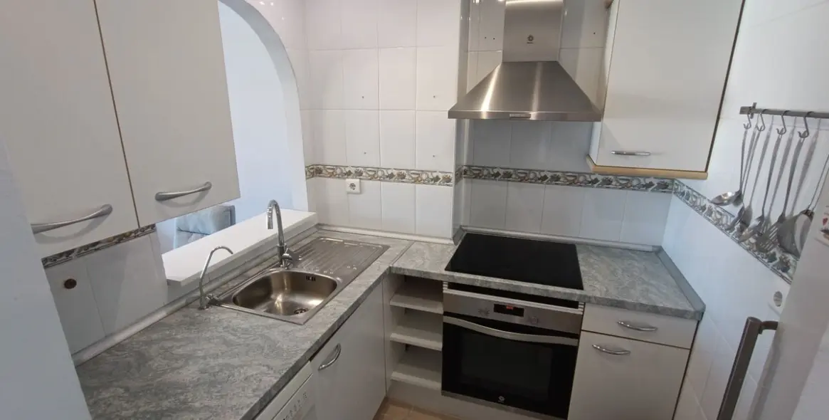 Sale of penthouse in Riviera del Sol 11