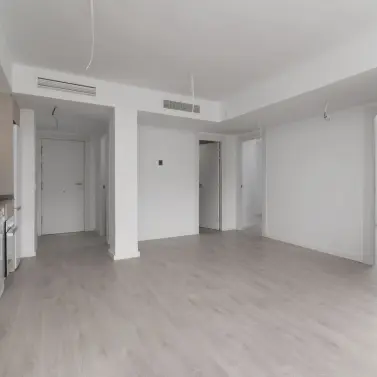 Sale of middle floor apartment in Fuengirola