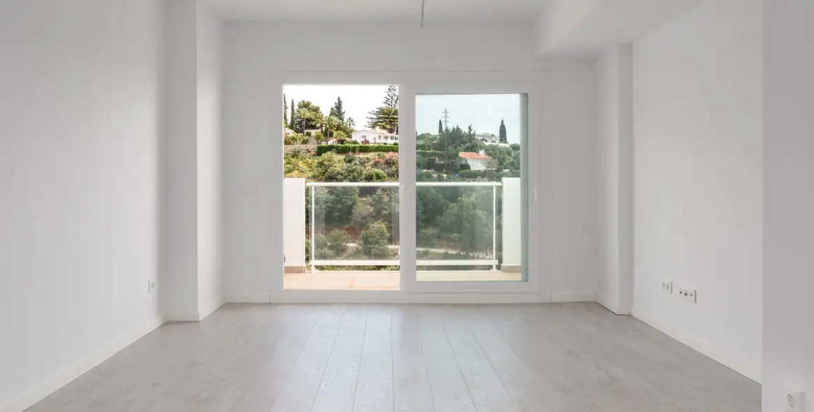 Sale of middle floor apartment in Fuengirola 6