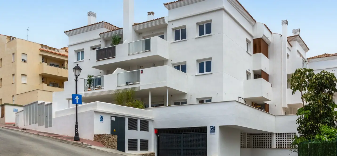 Venta de apartamento en planta media en Fuengirola 1