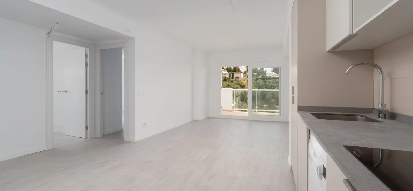 Venta de apartamento en planta media en Fuengirola 2