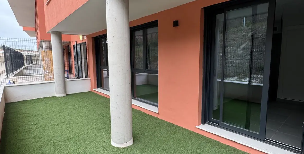 Sale of ground floor apartment in Mijas 21
