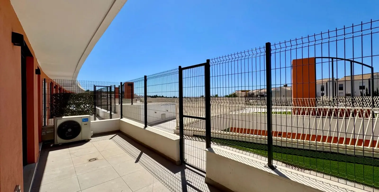 Venta de apartamento en planta baja en Mijas 35