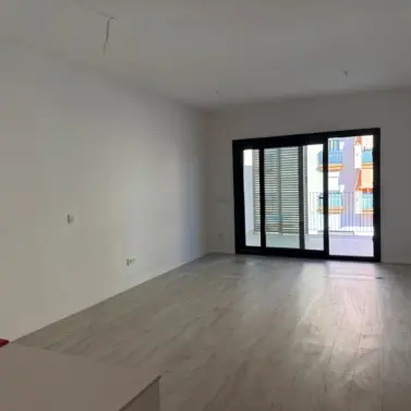 Продажа апартаментов на среднем этаже в Estepona