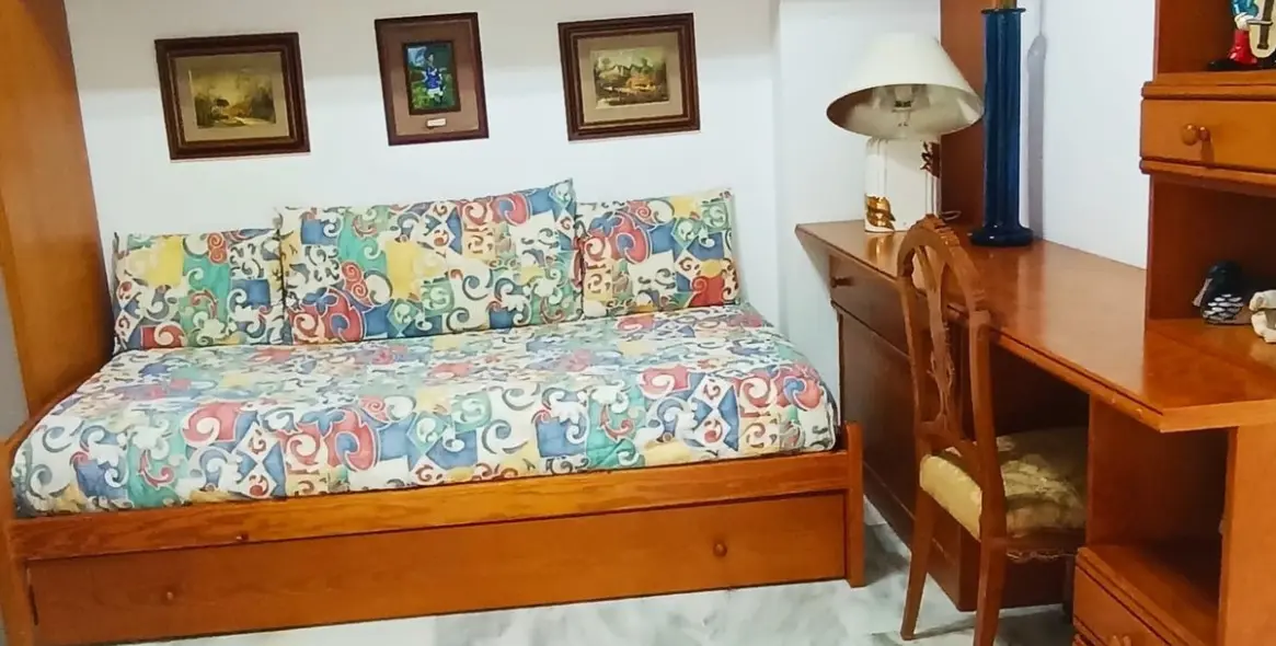 Sale of middle floor apartment in Fuengirola 22
