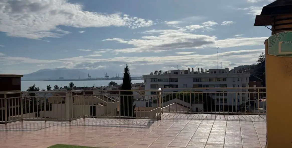 Sale of penthouse in Malaga 4