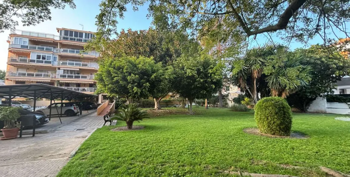 Sale of penthouse in Malaga 23