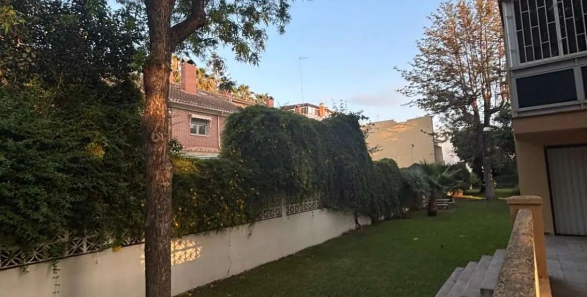 Sale of penthouse in Malaga 28