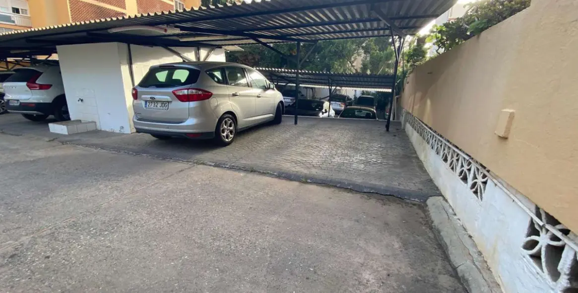 Sale of penthouse in Malaga 55