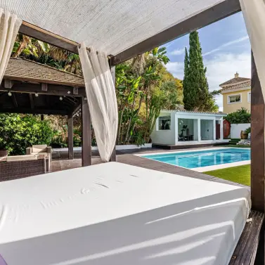 Sale of detached villa in Marbella