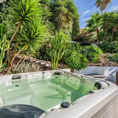 Sale of detached villa in Marbella