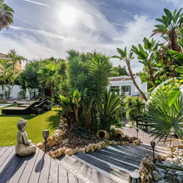 Sale of detached villa in Marbella