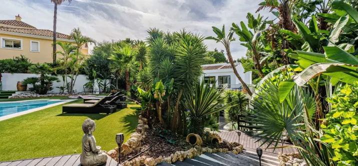 Sale of detached villa in Marbella 4
