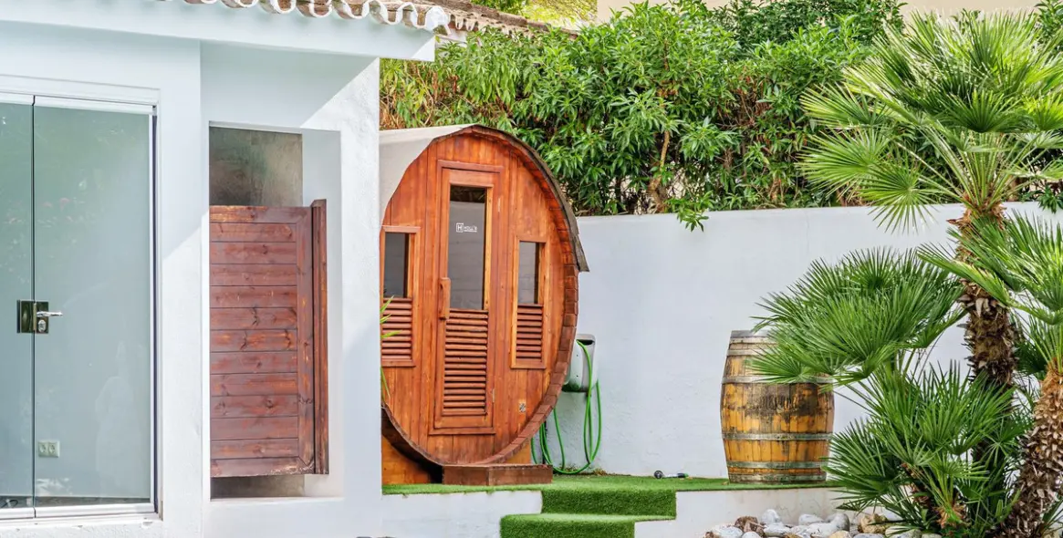 Sale of detached villa in Marbella 6
