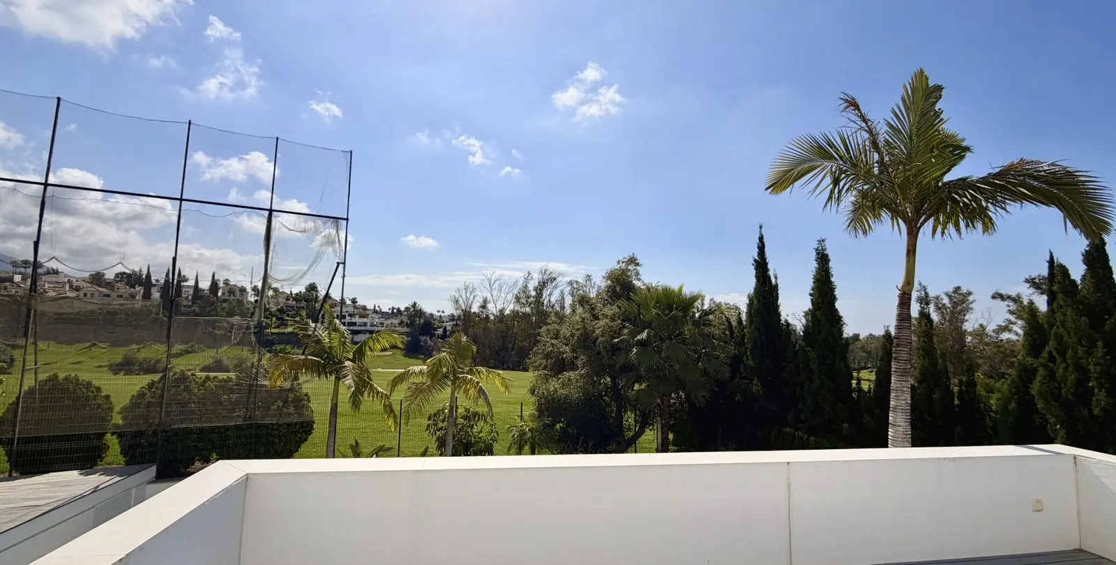 Продажа  отдельно стоящей виллы в Nueva Andalucía 20