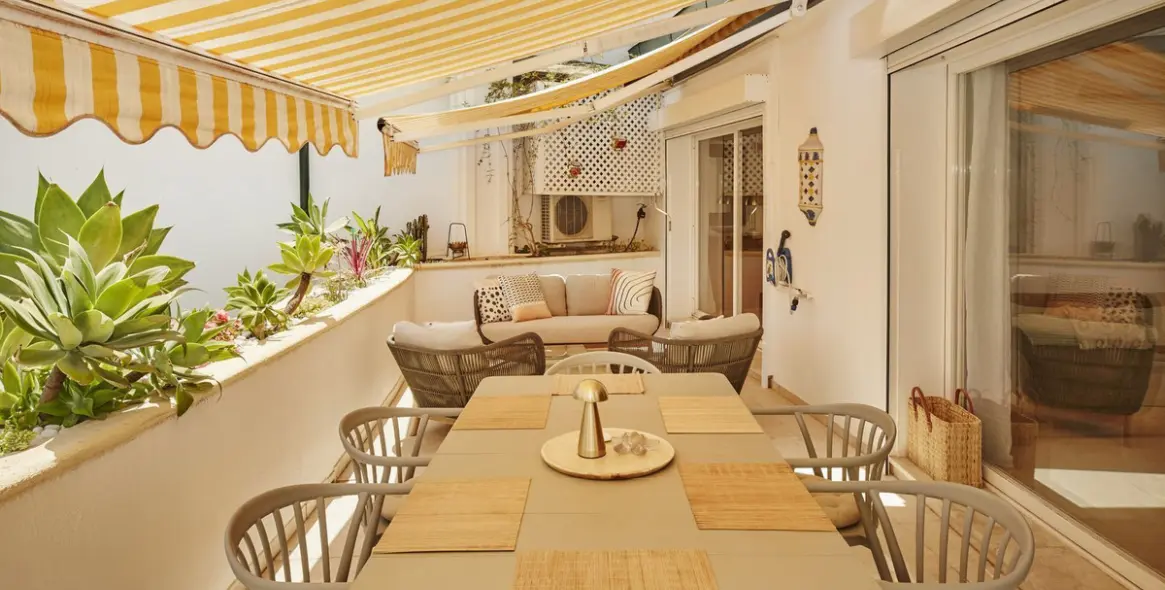 Short-term rent of middle floor apartment in Estepona 11