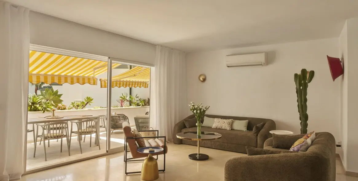 Short-term rent of middle floor apartment in Estepona 12