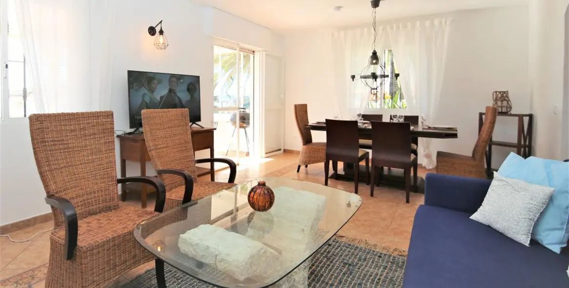 Short-term rent of detached villa in Estepona 4