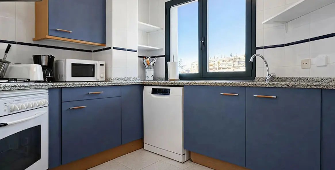 Short-term rent of middle floor apartment in San Pedro de Alcántara 8