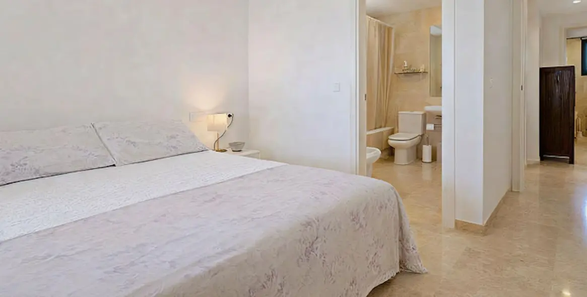 Short-term rent of middle floor apartment in San Pedro de Alcántara 14