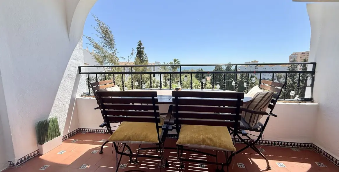 Venta de apartamento en planta media en Riviera del Sol 3