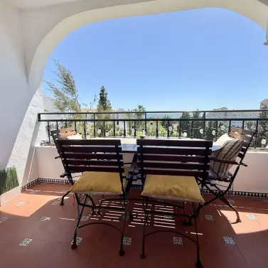 Venta de apartamento en planta media en Riviera del Sol