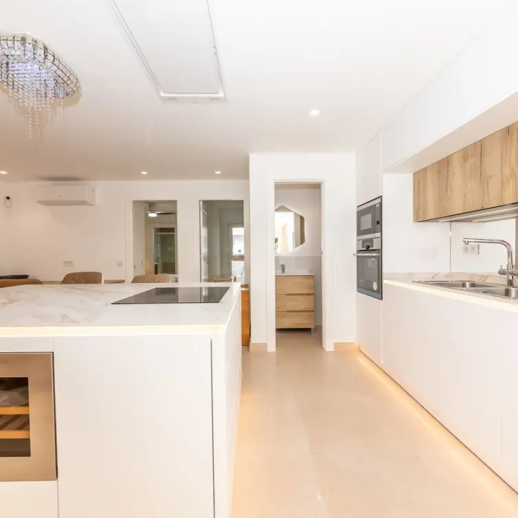 Sale of townhouse in Nueva Andalucía