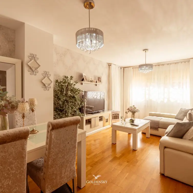 Venta de apartamento en planta baja en Estepona