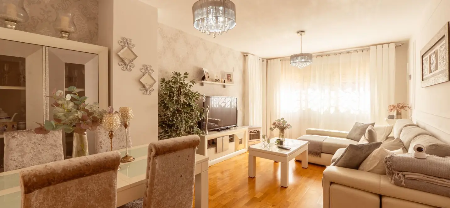 Venta de apartamento en planta baja en Estepona 2